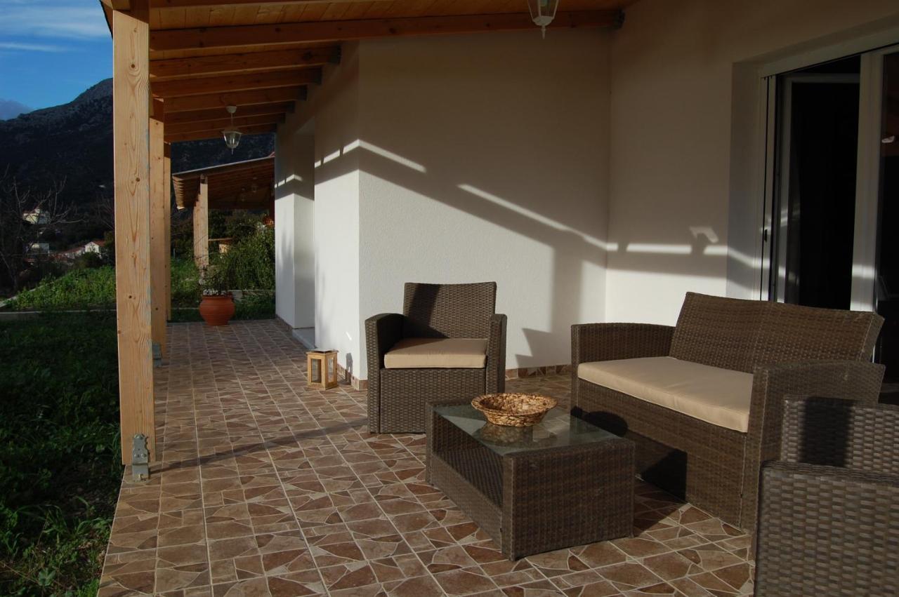 Blue Lagoon Villa Poros  Exterior photo